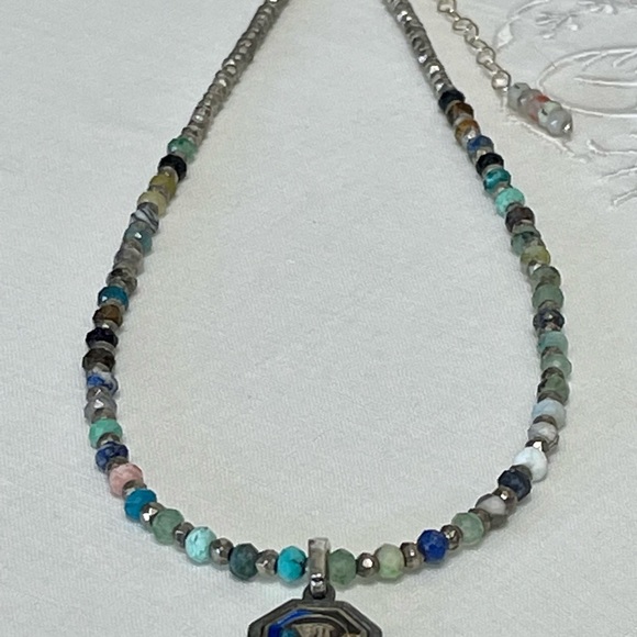 Mixed faceted gemstones with silver nugget necklace - Picture 8 of 8